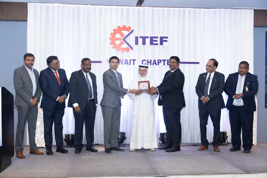 تكريم رئيس مجلس إدارة RANK في ورشة عمل ITEF الكويت